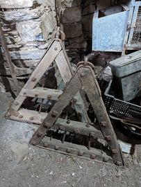 Erpice antico in legno 