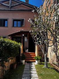 Villa di 150 m² con 5 locali a Roma