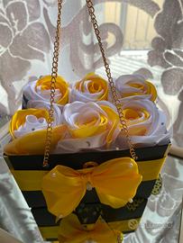 Borsetta elegante con fiori,fatti tutti a mano