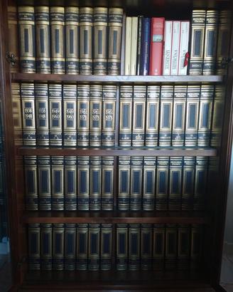 enciclopedia Treccani + vocabolario.