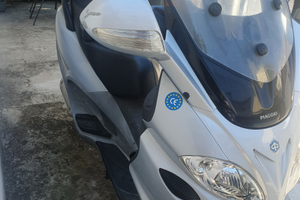 Scooter Piaggio X9