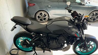 YAMAHA MT07