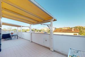 DUPLEX CON AMPIO TERRAZZO E GARAGE PRIVATO