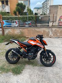KTM DUKE 125