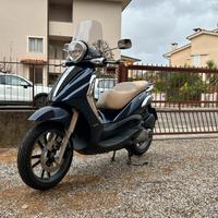 Beverly Piaggio 300