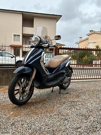 Beverly Piaggio 300