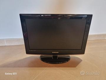 samsung TV LCD 19 pollici