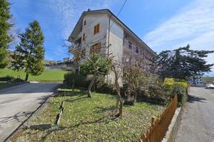 Vivi lincanto delle Langhe: Il tuo attico moderno