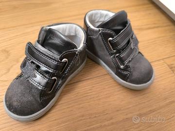 Scarpe bimba
