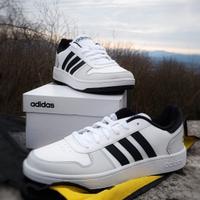 Sneakers Adidas Hoops tg.44
