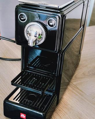 macchina caffe Illy  X3 x-caps