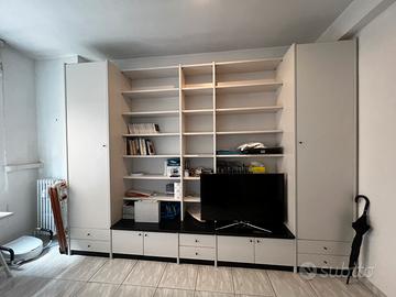 Parete attrezzata libreria armadio