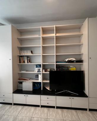 Parete attrezzata libreria armadio