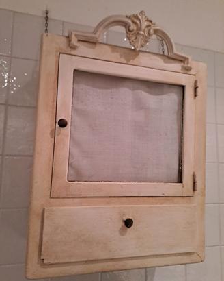 Armadietto da parete vintage