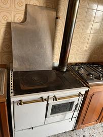 Cucina economica a legna