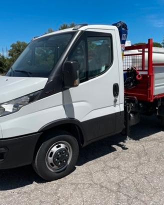 Iveco daily con gru e ribaltabile