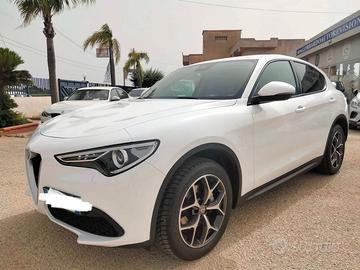 ALFA ROMEO STELVIO BIANCA 2.2 190 CV Q4 SPORT-TECH