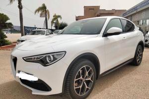 ALFA ROMEO STELVIO BIANCA 2.2 190 CV Q4 SPORT-TECH