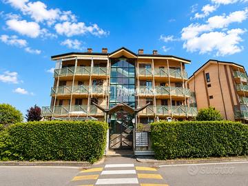 4 LOCALI CON GIARDINO E BOX AUTO