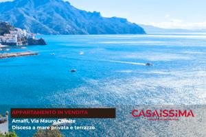 Amalfi sul mare con terrazzo