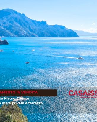 Amalfi sul mare con terrazzo