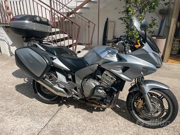 Honda cbf 1000 del 2008  prezzo poco trattabile