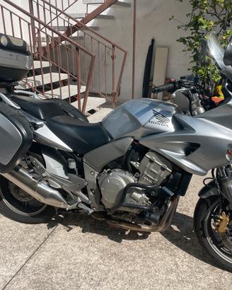 Honda cbf 1000 del 2008  prezzo poco trattabile