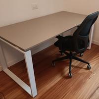 Scrivania e sedia ergonomica Centrufficio