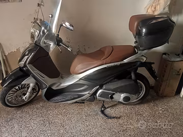 Beverly 300