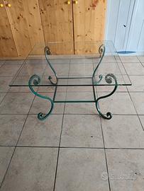 Tavolino in ferro battuto 