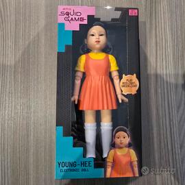 Bambola Young-Hee Squid Game (Luce Rossa  Verde)

