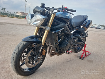 Triumph street triple 675