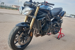 Triumph street triple 675