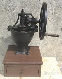 Macina caffè gigante