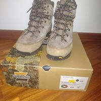 Scarponi da trekking 42