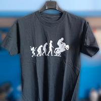 Maglietta nera con stampa motociclistica