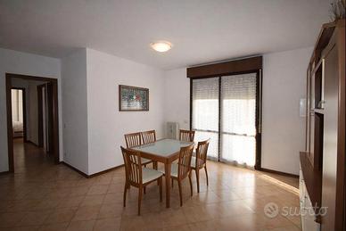 Spresiano - 7 locali  162000 T770