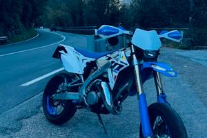 TM SMR 125 (biposto)