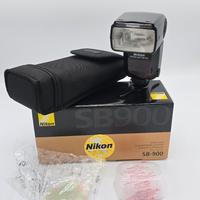 NIKON SB 900