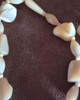 collana in madreperla naturale