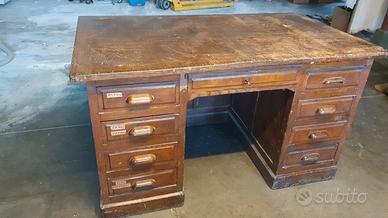 scrivania antica