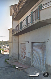 Locale anche commerciale