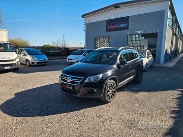 Volkswagen Tiguan 2.0 16V TDI DPF 4 MOTION tiptron