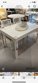 Tavolo legno bianco e sedie similpelle