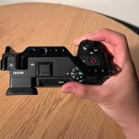 Sony alpha a6700 con smallrig cage