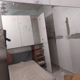 Armadio a soppalco discreto da smontare per il rit