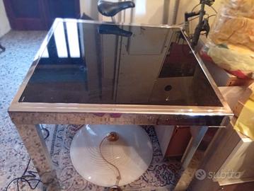 tavolo in cristallo nero