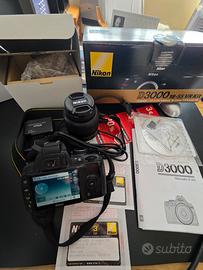 nikon D3000 completa di accessori e imballaggio