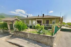 5 LOCALI A CAMPELLO SUL CLITUNNO