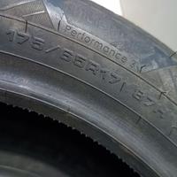 Gomme auto